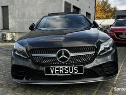 Szary (metalik) Używany 2019 Mercedes C220 Coupe | 119 900 zł (Dość drogi)