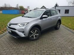 Srebrny Używany 2018 Toyota RAV4 SUV | 82 000 zł (Uczciwa cena)