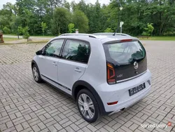 Biały Używany 2017 VW cross up! Hatchback | 38 900 zł