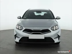 Szary Używany 2022 Kia Ceed Kombi | 76 999 zł (Uczciwa cena)