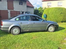 Szary Używany 2003 VW Passat Sedan/Limuzyna | 2600 zł (Super Cena)