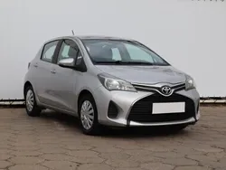 Srebrny Używany 2015 Toyota Yaris Hatchback | 33 999 zł (Dość drogi)