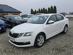 Biały Używany 2017 Skoda Octavia Ambition Sedan/Limuzyna | 49 900 zł (Drogi)