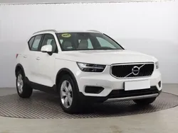 Biały Używany 2018 Volvo XC40 SUV | 117 999 zł (Uczciwa cena)