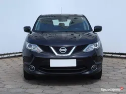 Fioletowy Używany 2015 Nissan Qashqai SUV | 42 999 zł (Uczciwa cena)