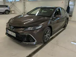 Brązowy (metalik) Używany 2022 Toyota Camry Sedan/Limuzyna | 106 900 zł (Dość drogi)