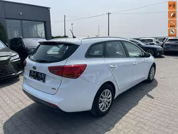 Biały (metalik) Używany 2018 Kia Ceed 2 Kombi | 21 900 zł