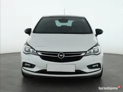 Biały Używany 2019 Opel Astra Hatchback | 48 999 zł (Uczciwa cena)