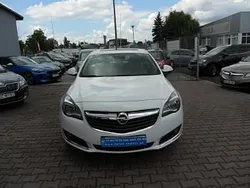 Biały Używany 2016 Opel Insignia Country Tourer Hatchback | 48 500 zł