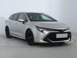 Srebrny Używany 2020 Toyota Corolla Kombi | 69 999 zł (Uczciwa cena)