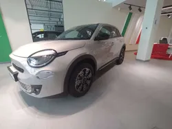 Lakier metalizowany beżowy sabbia Nowe 2025 Fiat 600 Hatchback | 96 626 zł (Dobra cena)