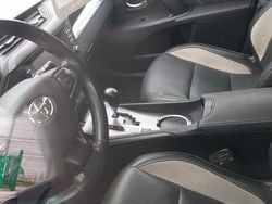 Niebieski Używany 2016 Toyota Avensis Kombi | 36 500 zł (Dobra cena)