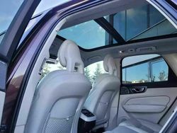 Brązowobeżowy Używany 2018 Volvo XC60 SUV | 135 500 zł