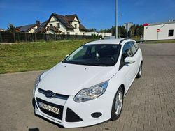 Biały (metalik) Używany 2013 Ford Focus Kombi | 19 900 zł (Dobra cena)