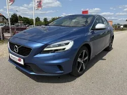 Niebieski Używany 2016 Volvo V40 R-Design Momentum Kombi | 51 900 zł (Dość drogi)
