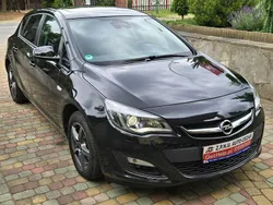 Czarny (metalik) Używany 2014 Opel Astra Hatchback | 27 900 zł (Dobra cena)