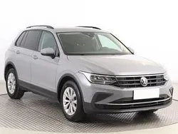 Szary Używany 2021 VW Tiguan SUV | 104 999 zł (Uczciwa cena)