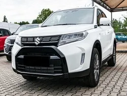 Biały Nowe 2025 Suzuki Vitara SUV | 106 100 zł (Uczciwa cena)