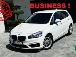 Biały Używany 2017 BMW 214 Hatchback | 39 900 zł