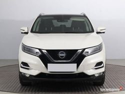 Biały Używany 2018 Nissan Qashqai SUV | 62 999 zł (Uczciwa cena)