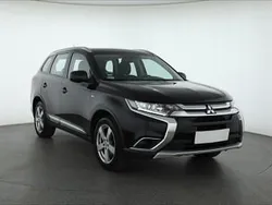 Czarny Używany 2016 Mitsubishi Outlander SUV | 54 999 zł (Uczciwa cena)