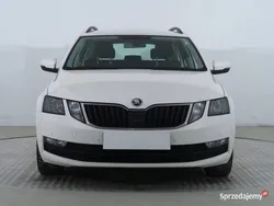 Biały Używany 2020 Skoda Octavia Kombi | 51 999 zł (Super Cena)