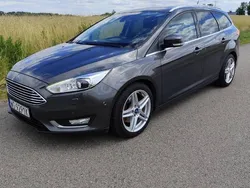 Grafitowy Używany 2015 Ford Focus Kombi | 31 800 zł (Uczciwa cena)