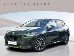 Zielony san remo metalizowany Używany 2024 BMW 218 Active Tourer Comfort Edition Minivan | 159 900 zł (Uczciwa cena)