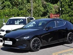 Czarny Używany 2021 Mazda 3 Hatchback | 73 888 zł (Uczciwa cena)