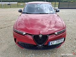 Czerwony Używany 2022 Alfa Romeo Tonale SUV | 78 105 zł