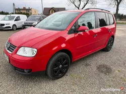 Czerwony Używany 2006 VW Touran Minivan | 11 250 zł (Uczciwa cena)