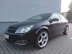 Czarny Używany 2006 Opel Astra Hatchback | 12 500 zł
