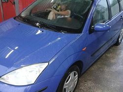Niebieski Używany 2002 Ford Focus Kombi | 2000 zł (Uczciwa cena)