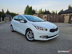 Biały Używany 2013 Kia Ceed Hatchback | 36 900 zł (Dość drogi)