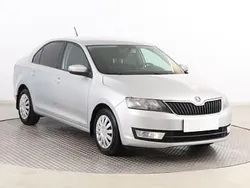 Srebrny Używany 2015 Skoda Rapid Hatchback | 14 999 zł (Dobra cena)