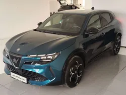 Lakier metalizowany niebieski navigli Nowe 2024 Alfa Romeo Junior SUV | 139 046 zł
