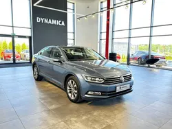 Niebieski Używany 2017 VW Passat Comfortline Sedan/Limuzyna | 74 900 zł (Uczciwa cena)