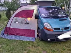 Niebieski Używany 2004 Renault Trafic Van | 31 000 zł (Drogi)