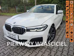 Biały (metalik) Używany 2022 BMW 520 Kombi | 156 900 zł (Drogi)