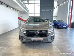 Szary Używany 2023 VW Touareg R SUV | 224 900 zł (Drogi)