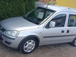 Czarny Używany 2005 Opel Combo Minivan | 9998 zł (Drogi)