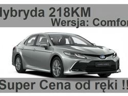 Srebrny (metalik) Używany 2023 Toyota Camry Comfort Sedan/Limuzyna | 160 194 zł