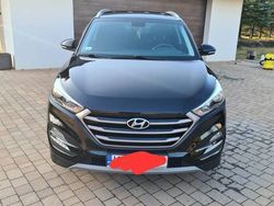 Czarny Używany 2016 Hyundai Tucson SUV | 62 900 zł (Uczciwa cena)