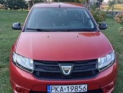 Bordowy Używany 2015 Dacia Sandero Hatchback | 14 500 zł (Dobra cena)