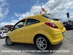 Żółty Używany 2007 Opel Corsa Hatchback | 9900 zł (Dobra cena)