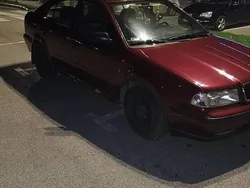 Wiśniowy Używany 1999 Skoda Octavia Hatchback | 2700 zł (Uczciwa cena)