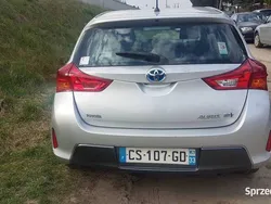 Srebrny Używany 2013 Toyota Auris Hybrid Hatchback | 27 900 zł