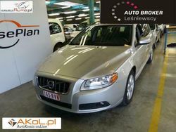 Srebrny Używany 2010 Volvo V70 Kombi | 52 200 zł