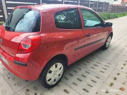 Czerwony Używany 2007 Renault Clio III Hatchback | 7500 zł (Uczciwa cena)
