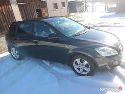 Czarny Używany 2009 Kia Ceed Hatchback | 18 300 zł (Uczciwa cena)